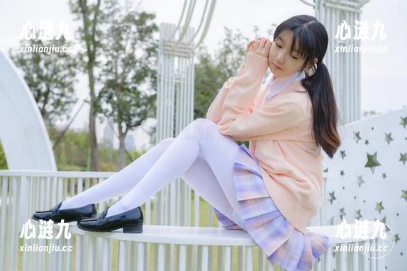 稚乖画册 - 精选赤西夜夜的海边套图，真心佩服她的选址眼光。