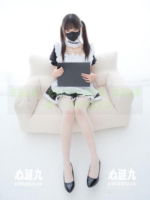 紧急企划 - 龙崎聆音私拍套图，裸足的那一刻——材料很柔软哟