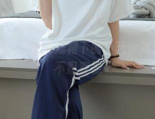 绮梦摄影 – 轻舞短裙下的小艺，高清确实不忍直视