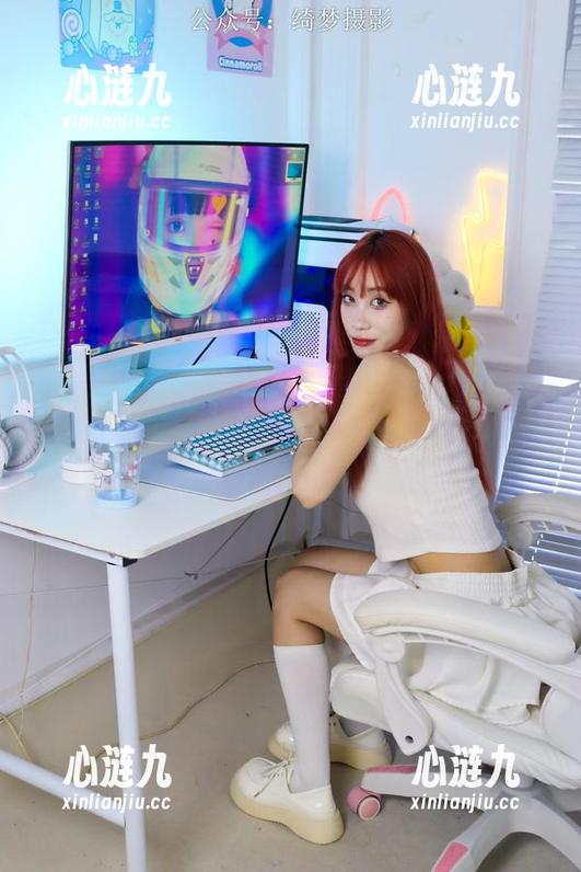 绮梦摄影 - 瓜瓜写真：海边瑜伽——翻了个跟头，却不想脸埋沙子里。