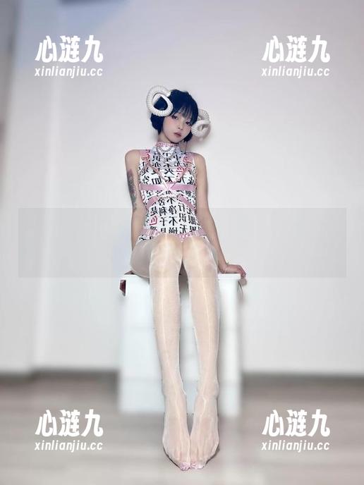 微密圈 - 聂傲娇自拍发力，图片里的萌妹心机隐藏得刚刚好。
