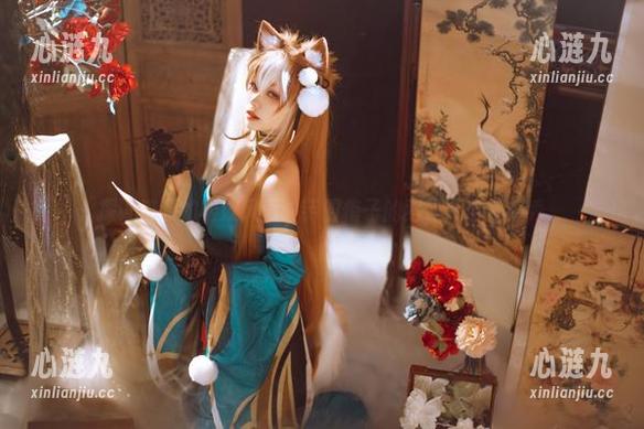 探讨资源的极致风尚：芋圆侑子的路易九世礼服秀