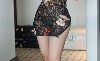 花漾show – 白丝诱惑，周大萌的图片要不要下载一波？