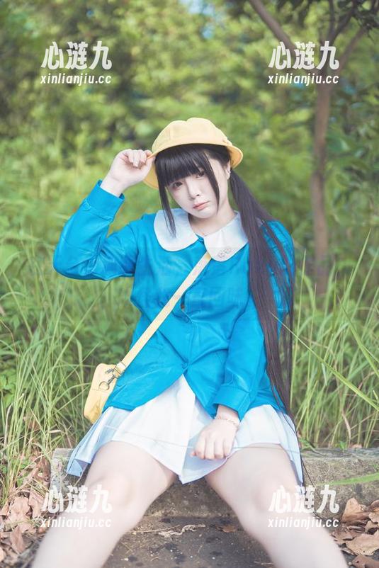 在天台上演绎生活，落落Raku的作品，难怪我一直回味。