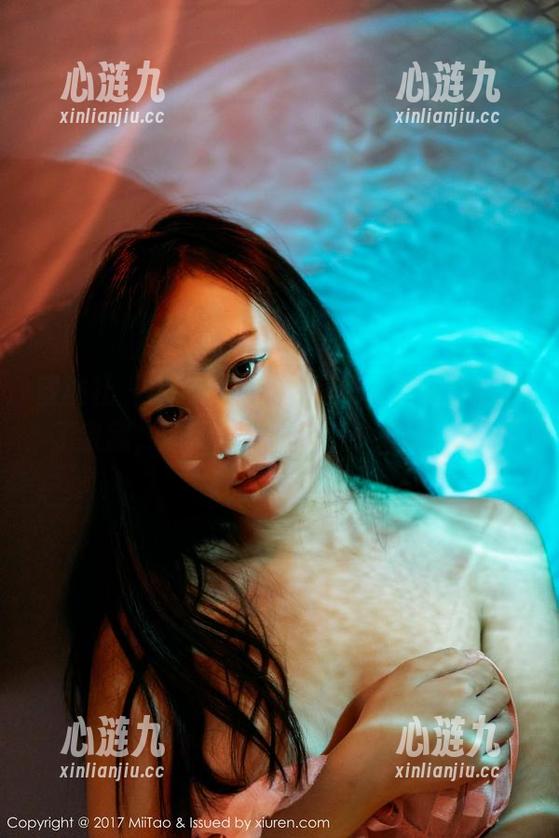 蜜桃社-冰露 蜜桃社 - 御姐冰露的私房里,图包俨然成了宝藏,随便翻翻,一不小心就中毒。
