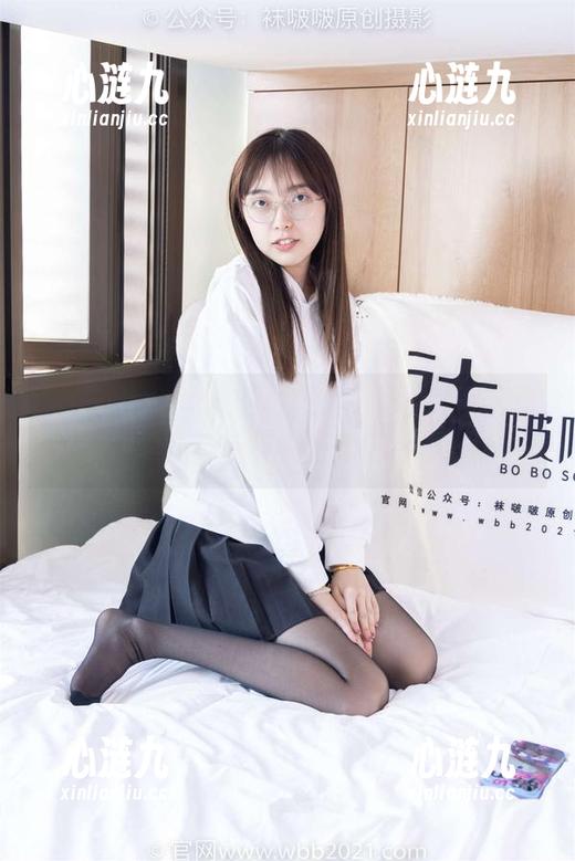 袜啵啵 - 小甜豆的校服裤里丝互动，分享这套图，新版校园穿搭指南？