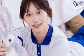 袜啵啵 – 熊熊的安踏运动鞋美图：让你一秒钟爱上运动！