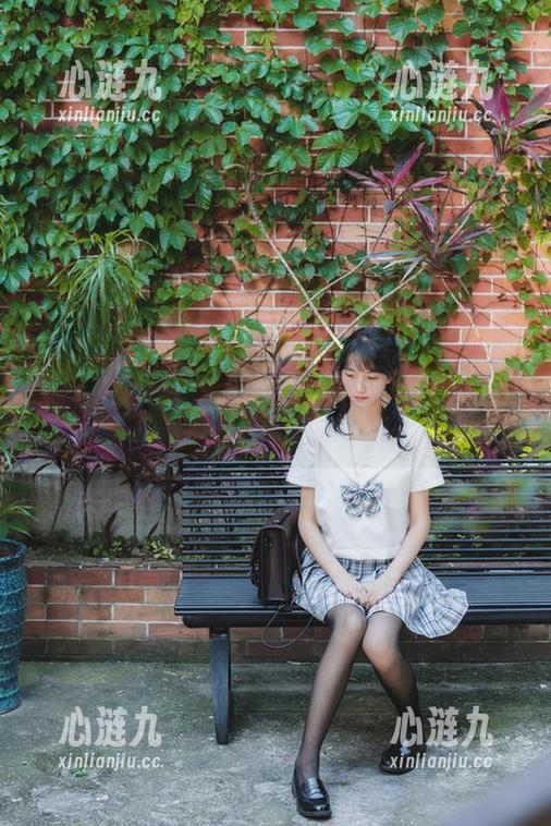 西瓜少女 在西瓜少女的死库水合集里,感觉每一刻都像在玩乐