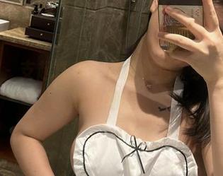 微密圈 – 支起耳朵，詹詹红色丁字裤美图在耳边细语。