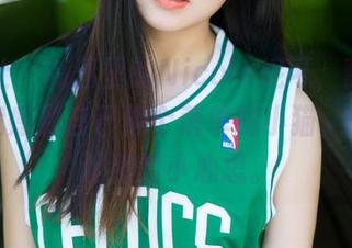 魅妍社 – 高清里的Nicole妮可，豹纹飞扬，我感到自己像个落单的小猫，图片不配我的小心思。