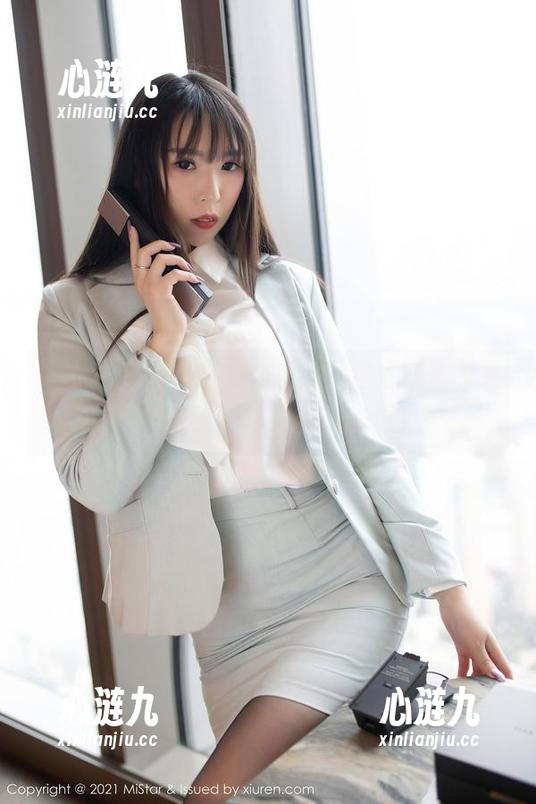 魅妍社 - 舞媚歆，这名字听起来就很少女，快来一起下载她的写真！