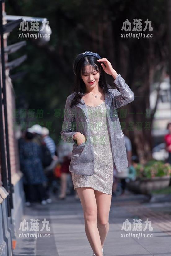 魔镜街拍 - 寒风与肉丝的朋友圈——在这高清照片里，婷婷真心是个冬季圣诞其实是潜水赛跑者！